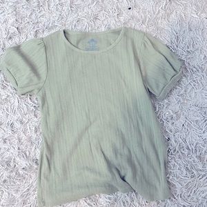 This shirt is a nice starchy cute shirt